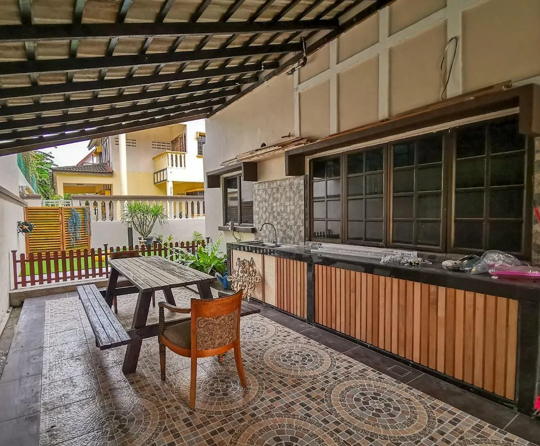 Ria Homestay Johor Bahru Villa